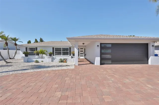 $675,000 | 6518 Senegal Palm Way, Apollo Beach, FL 33572