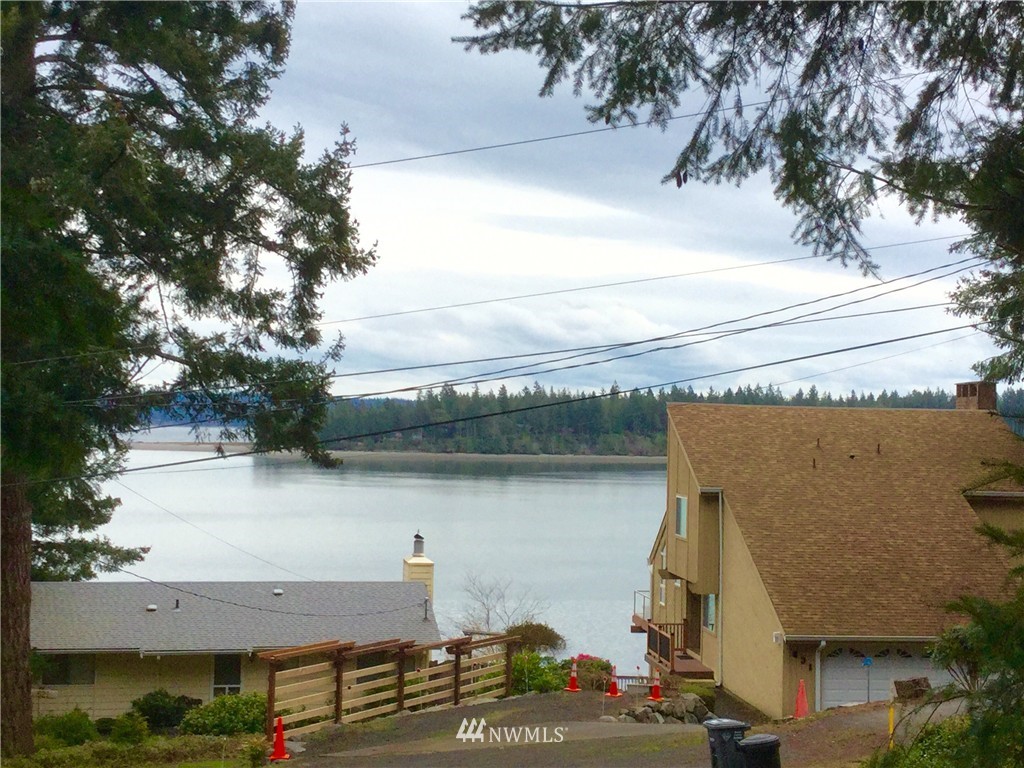 14 East Rauschert Road Grapeview, WA 98546 - Photo 1 of 12 Gallery Image 1