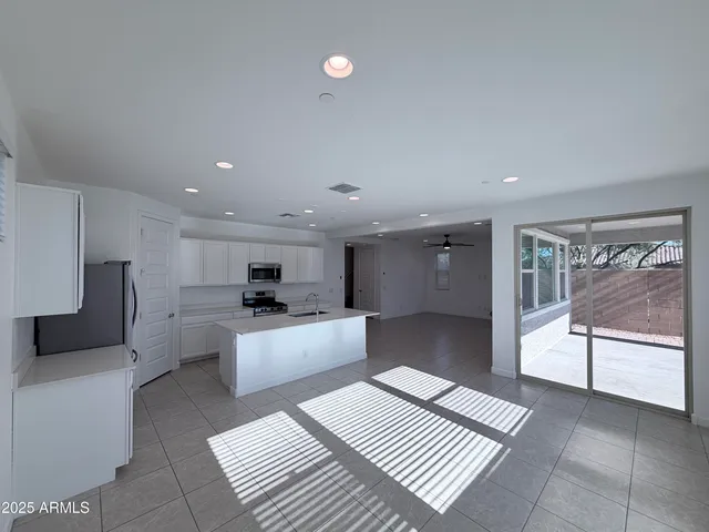 $2,590 | 12471 West Forest Pleasant Place, Peoria, AZ 85383