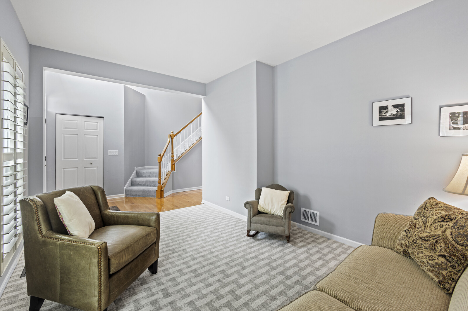 1006 Cedar Street Park Ridge, IL 60068 - Photo 5 of 34 Gallery Image 5