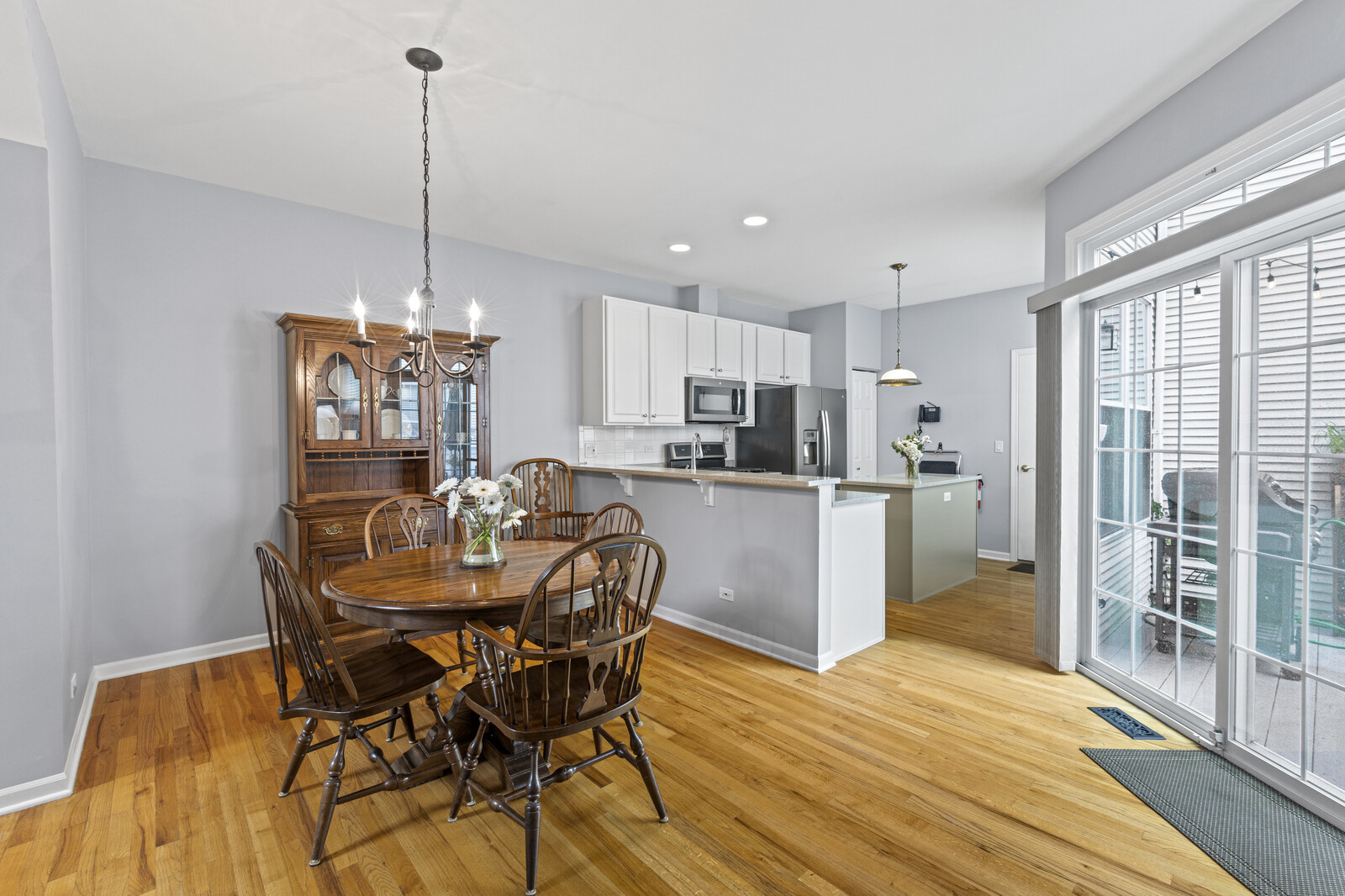 1006 Cedar Street Park Ridge, IL 60068 - Photo 10 of 34 Gallery Image 10
