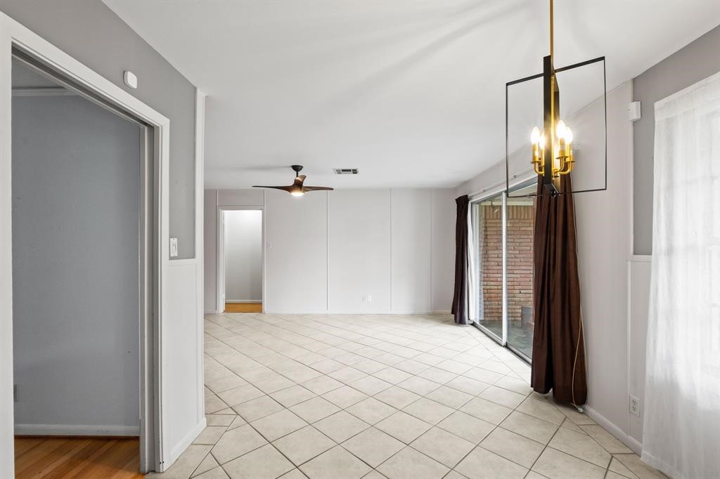7722 Dillon Street Houston, TX 77061 - Photo 4 of 18