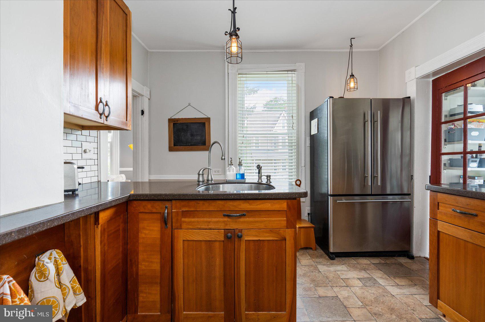 505 Cedarcroft Road Baltimore, MD 21212 - Photo 15 of 48 Breakfast Bar
