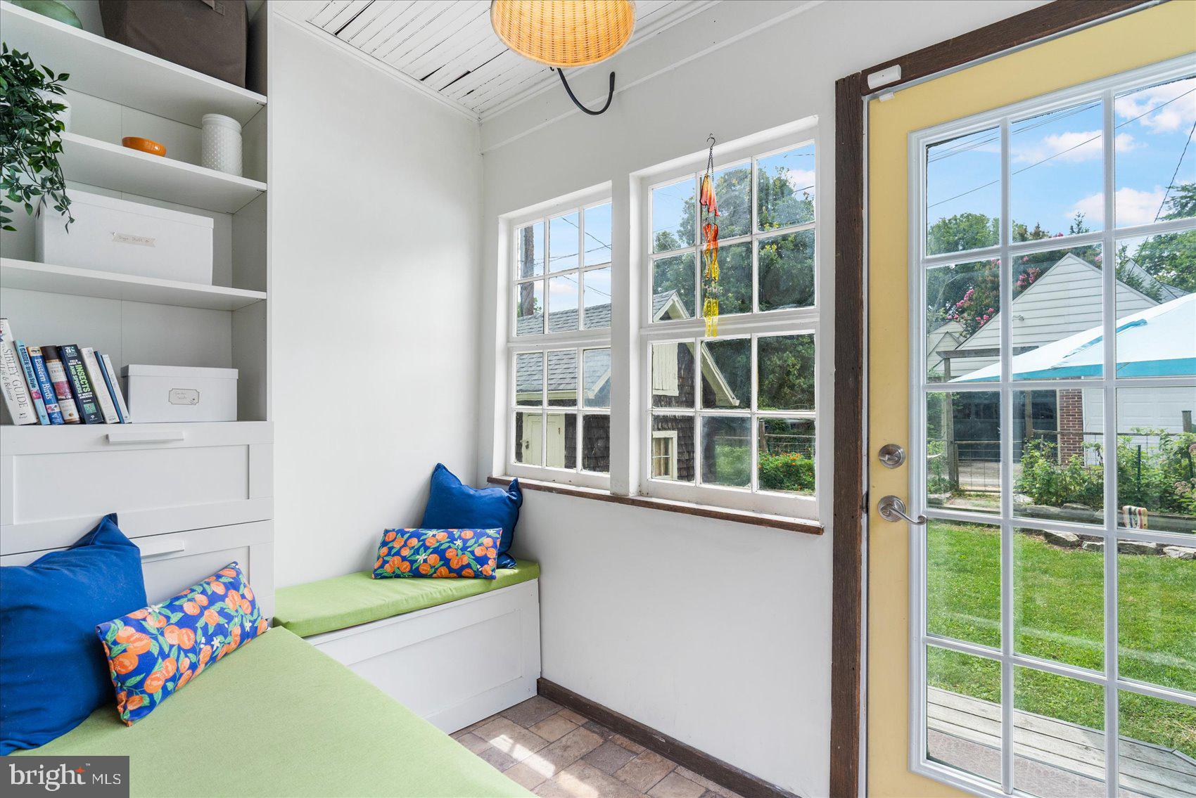 505 Cedarcroft Road Baltimore, MD 21212 - Photo 17 of 48 Sunroom