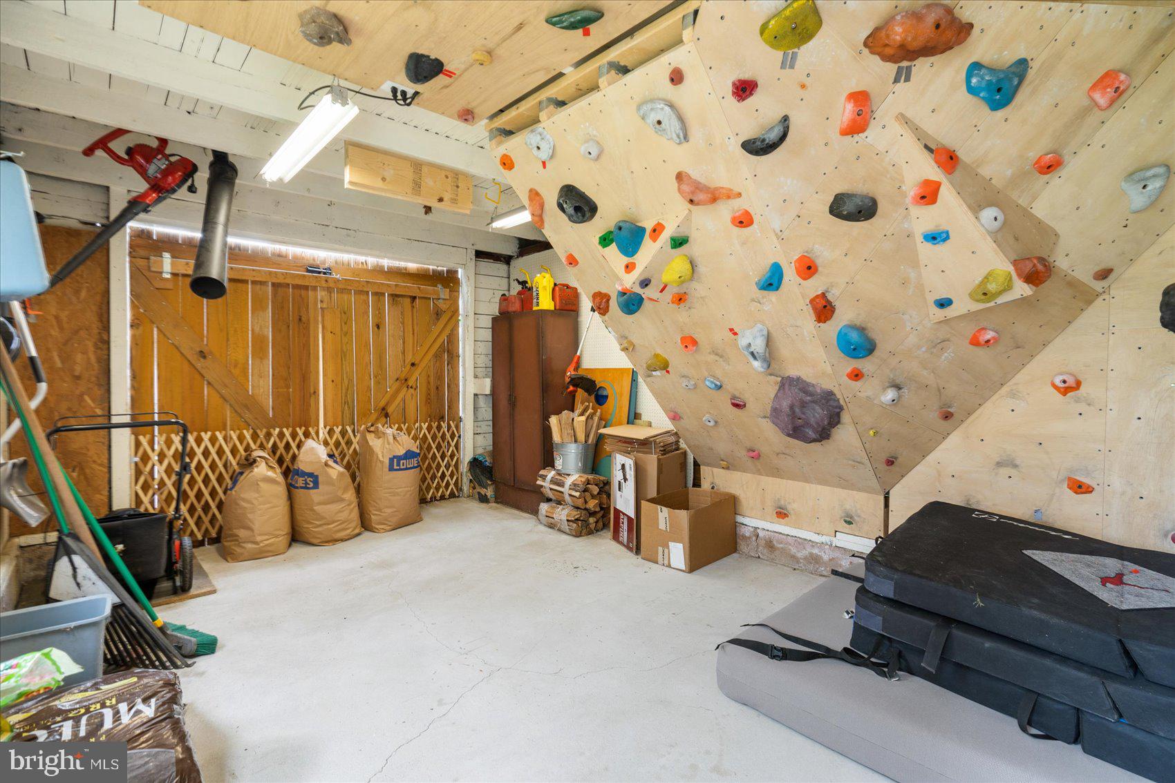 505 Cedarcroft Road Baltimore, MD 21212 - Photo 40 of 48 Garage With Rock Climbing Wall