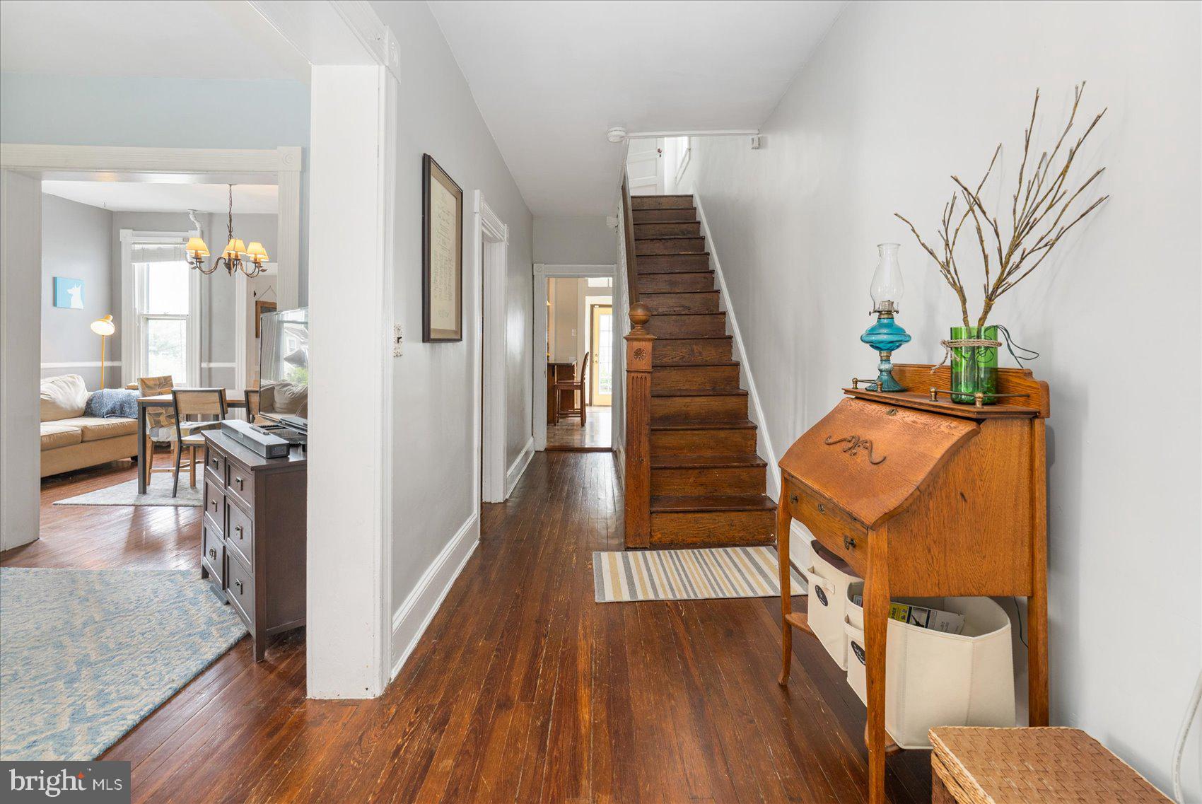 505 Cedarcroft Road Baltimore, MD 21212 - Photo 5 of 48 Entry Way