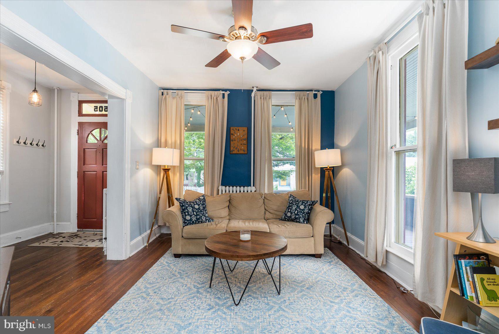 505 Cedarcroft Road Baltimore, MD 21212 - Photo 7 of 48 Living Room
