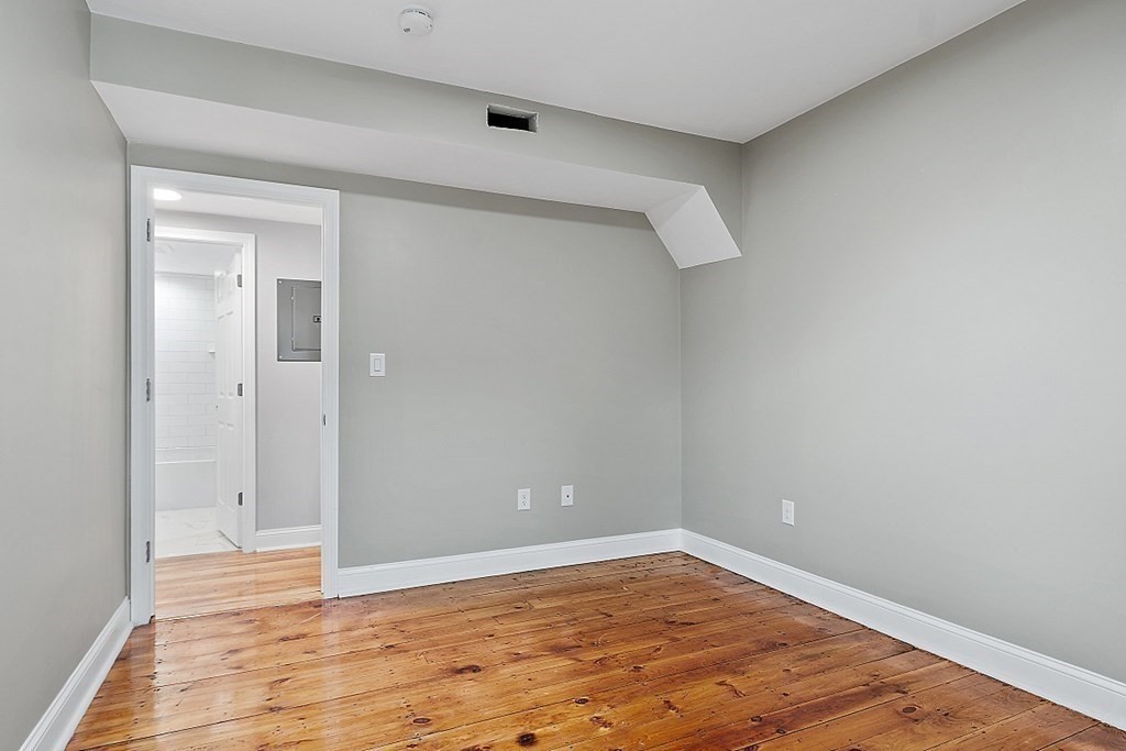 79 Gage Street, Unit 3 Worcester, MA 01605 - Photo 13 of 24