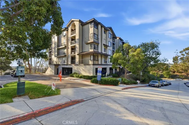 $509,900 | 3980 Faircross Place, Unit 17, San Diego, CA 92115