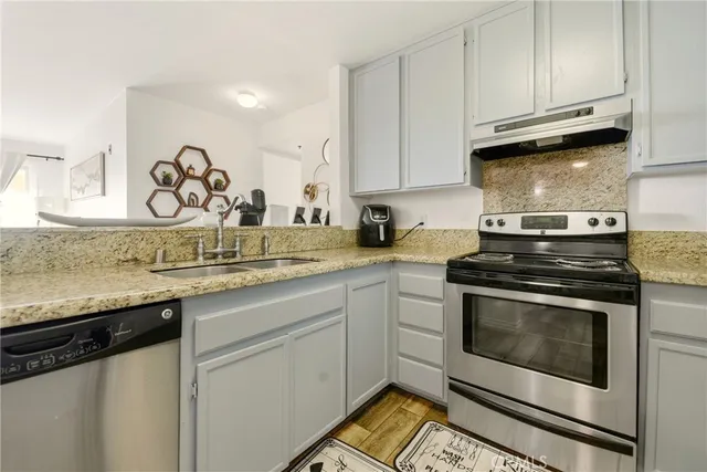 $509,900 | 3980 Faircross Place, Unit 17, San Diego, CA 92115