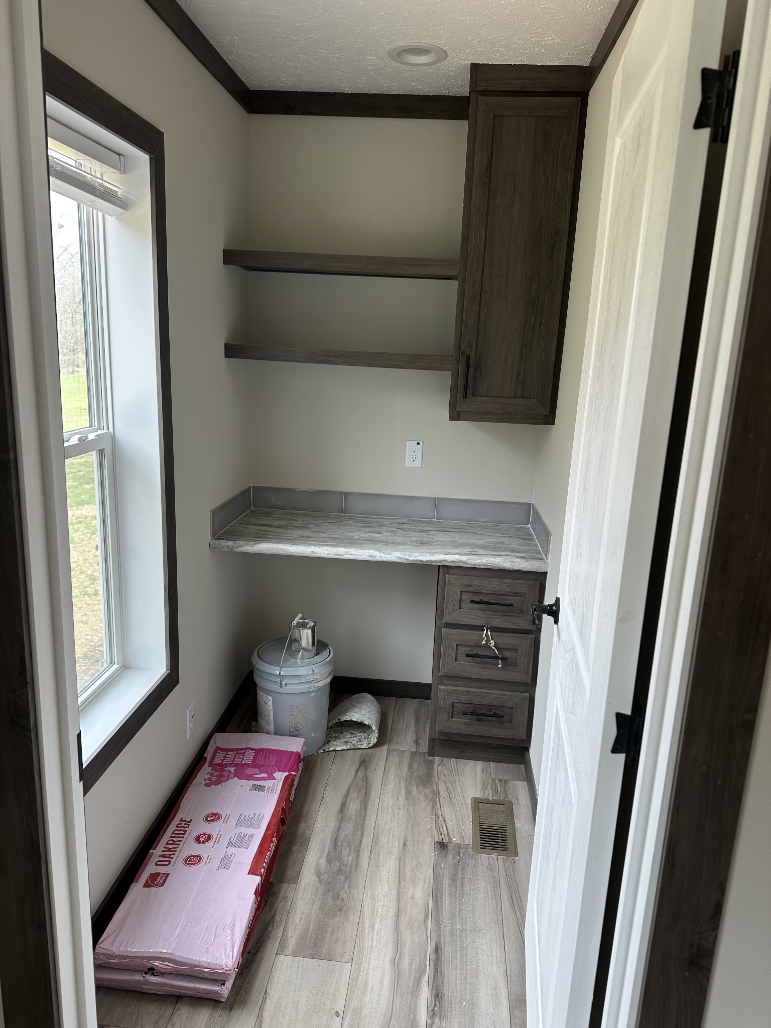 3340 Wixtown Road Westmoreland, TN 37186 - Photo 23 of 27 a bathroom with a sink and a mirror