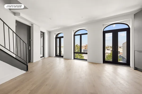 $1,350,000 | 1048 Flushing Avenue, Unit 4L | Bushwick
