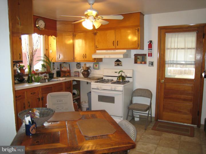 383 Morris Road Wayne, PA 19087 - Photo 6 of 14 Kitchen