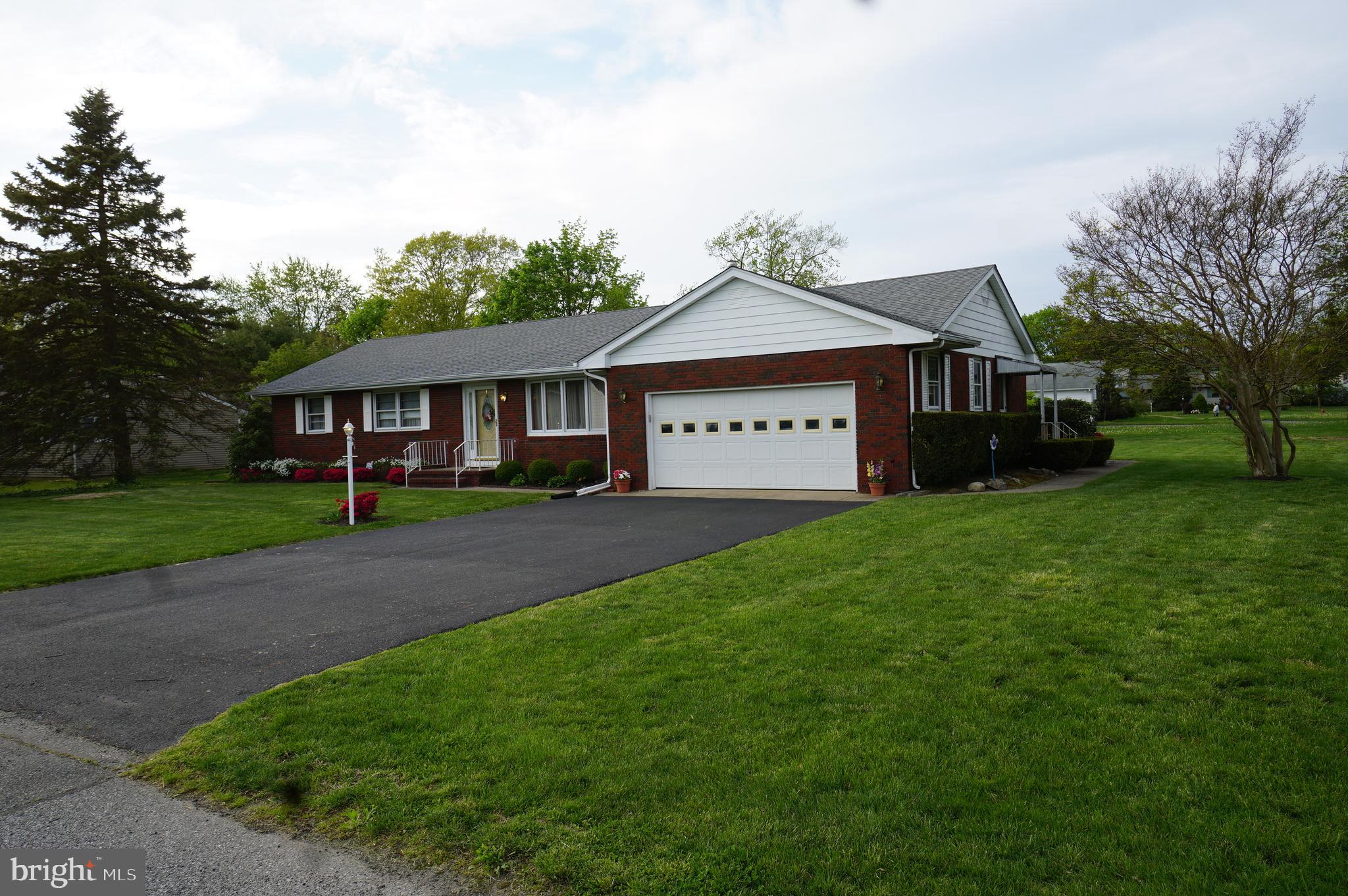 1910 Kings Road Vineland, NJ 08361 - Photo 2 of 30
