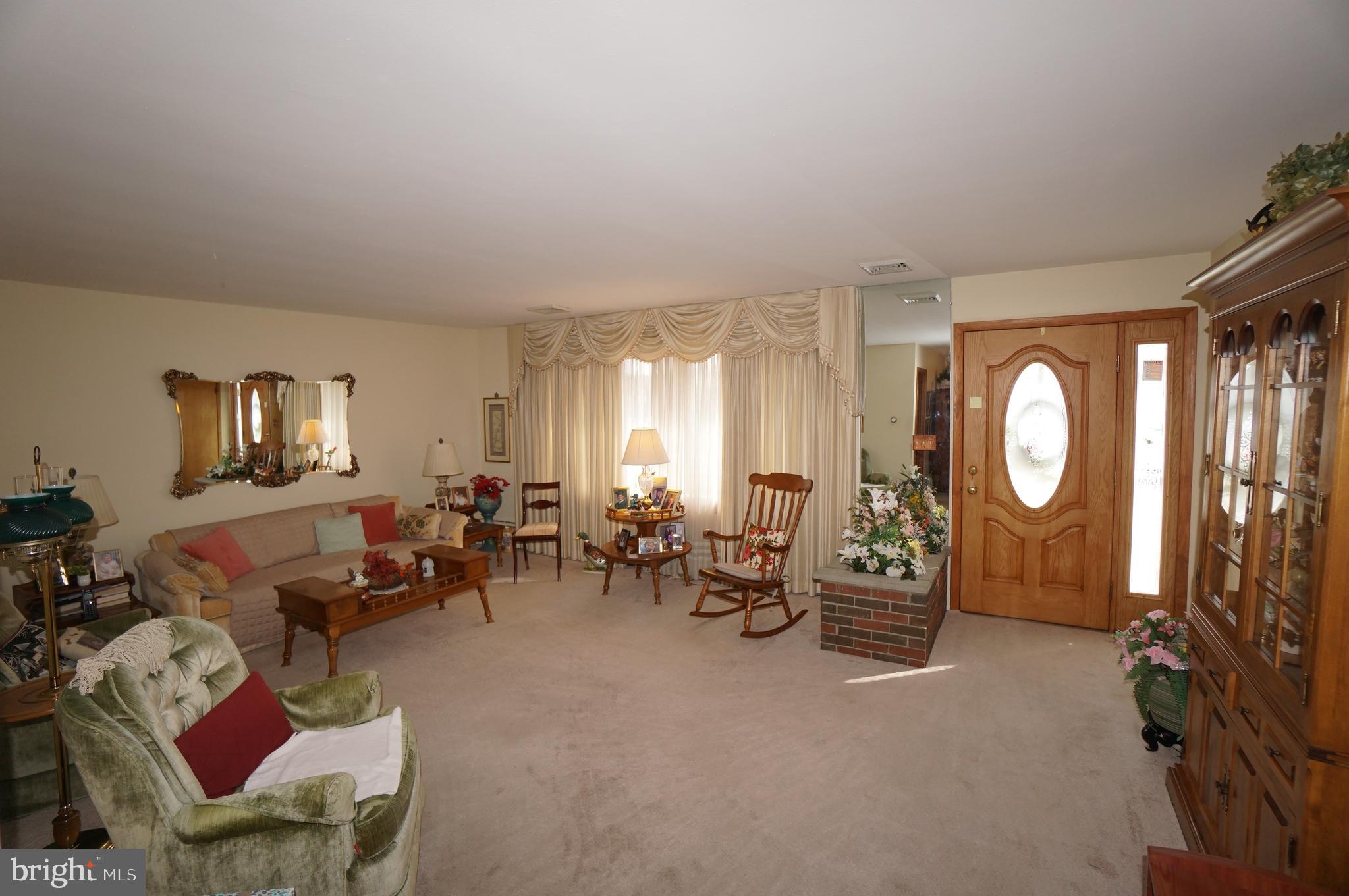 1910 Kings Road Vineland, NJ 08361 - Photo 5 of 30