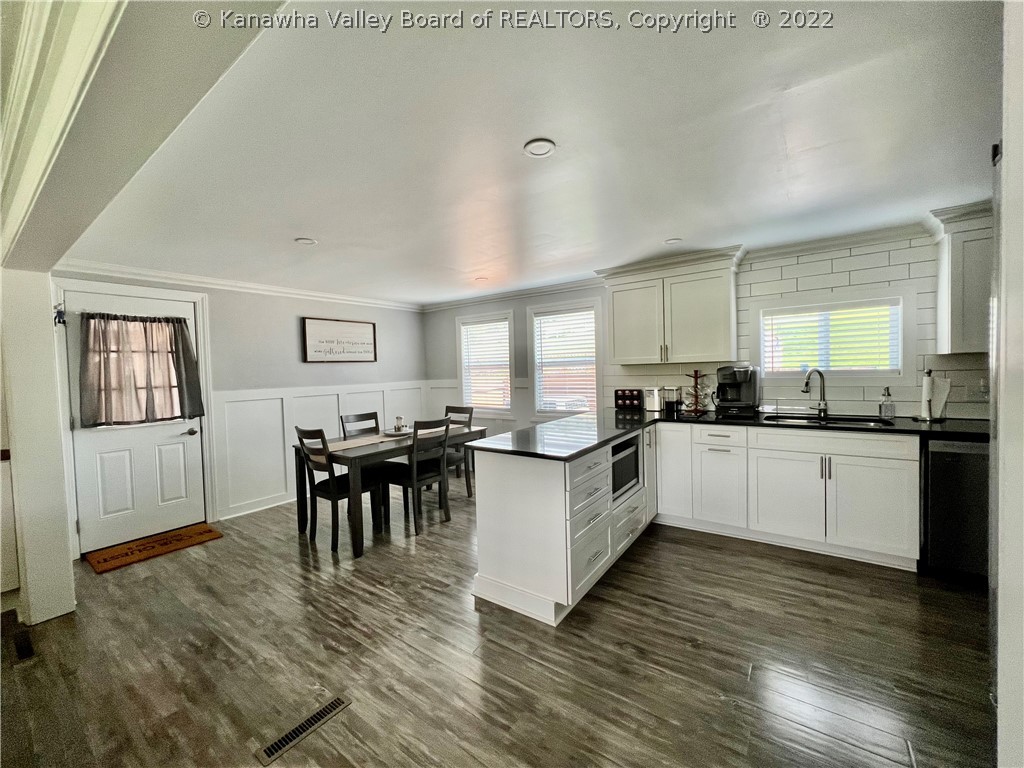 13661 Ripley Road Point Pleasant, WV 25550 - Photo 15 of 44 Gallery Image 15