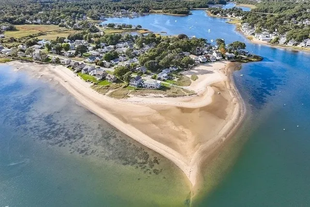 a view of a terrace with sky view