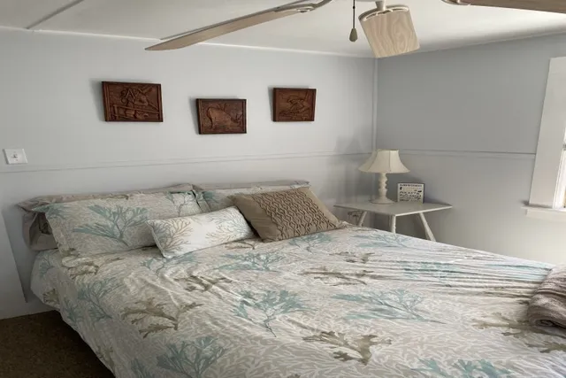 a view of kitchen and washer and dryer