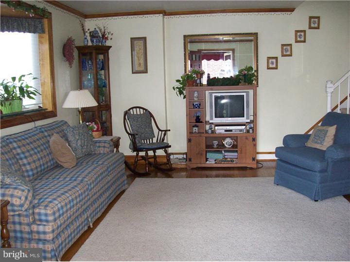 416 East Rodgers Street Ridley Park, PA 19078 - Photo 3 of 25 Living Room