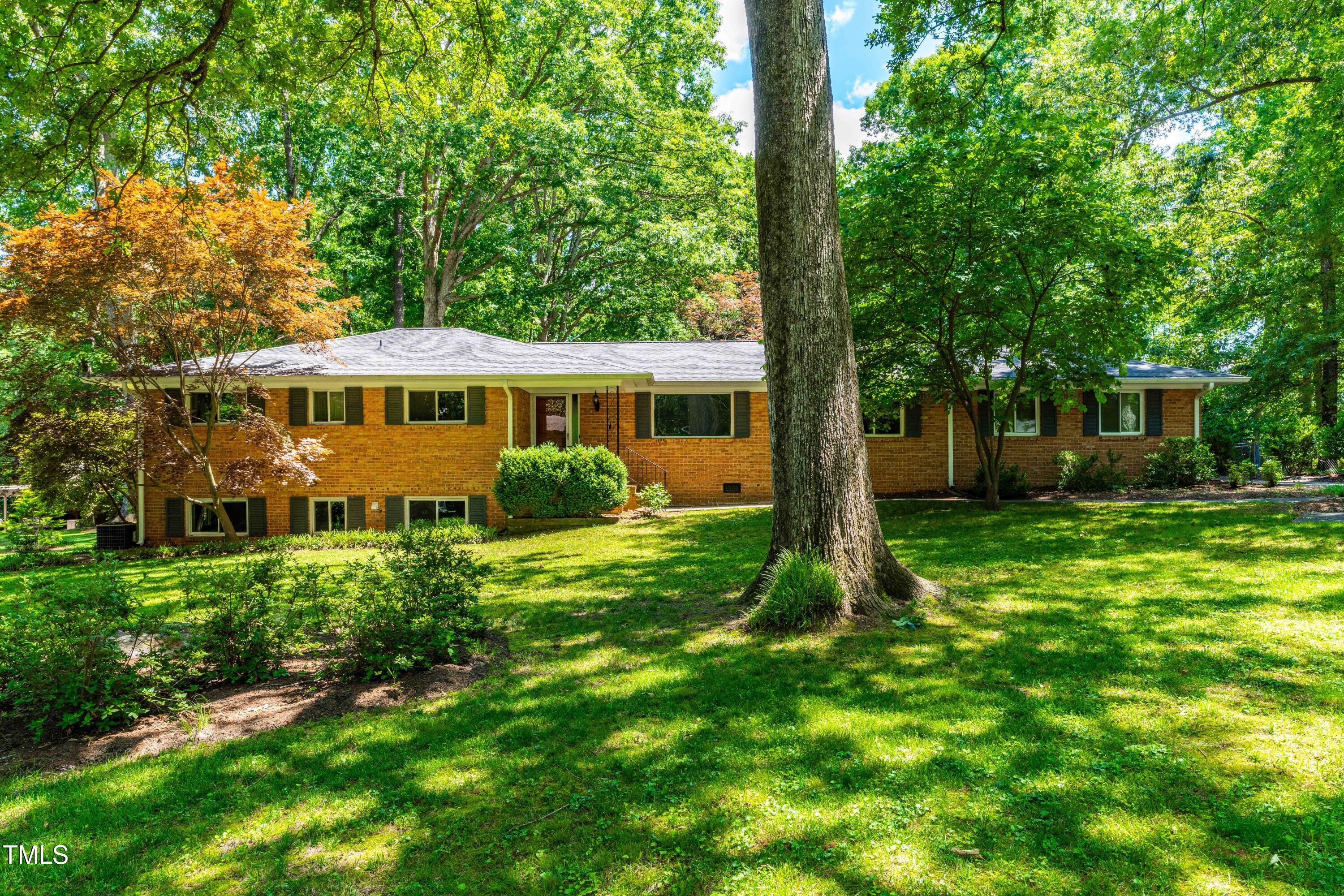 5205 Rembert Drive Raleigh, NC 27612 - Photo 4 of 41 MLS4