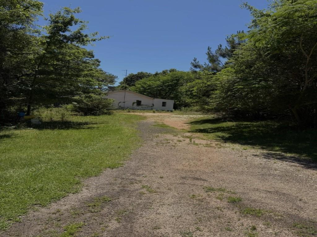 796 Shoemaker Road West Point, GA 31833 - Photo 6 of 16