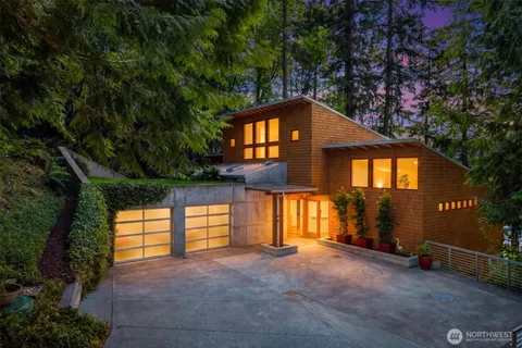 $3,295,000 | 11515 Blue Heron Lane Northeast, Bainbridge Island, WA 98110