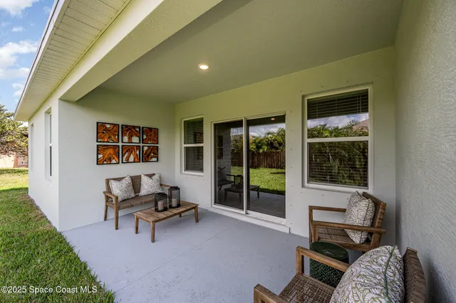 $460,000 | 2732 Indian River Parkway, Mims, FL 32754