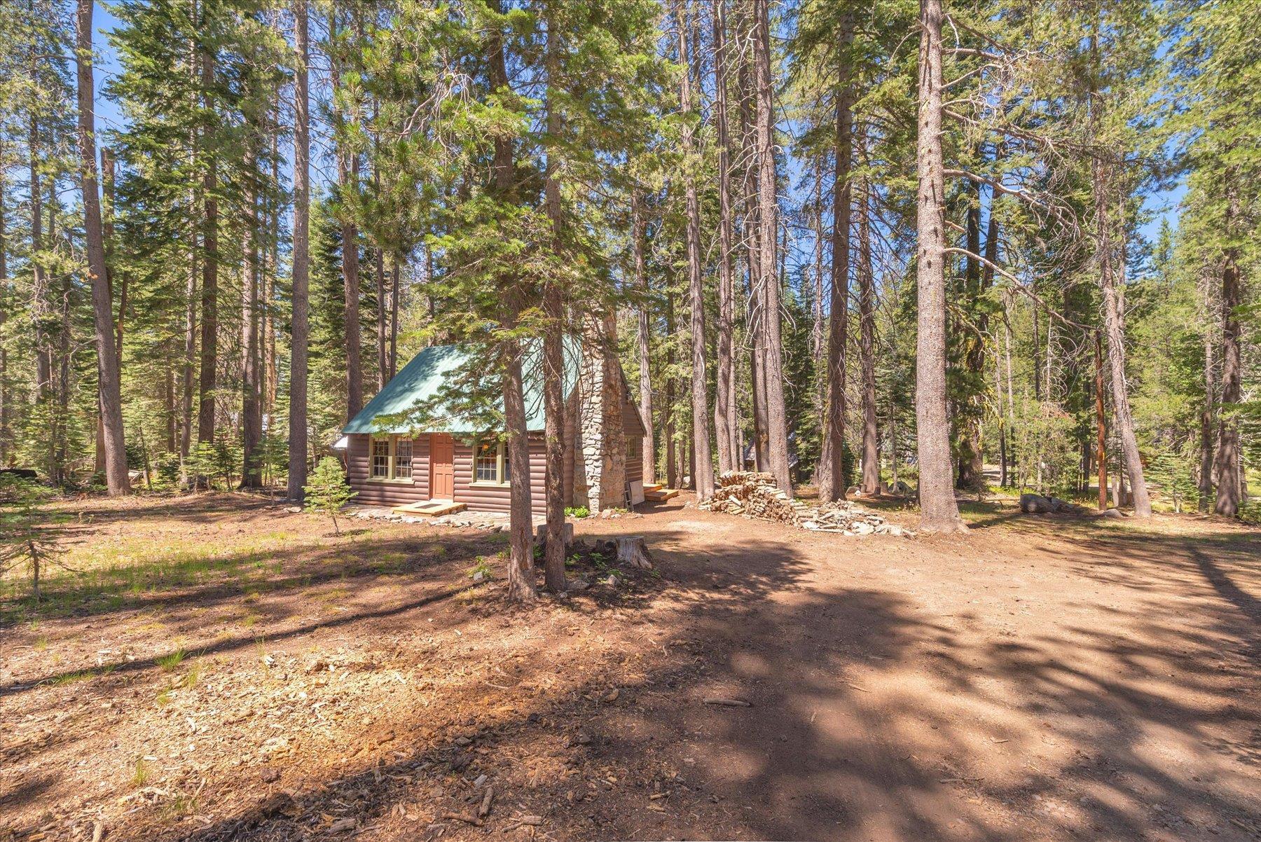 51554 Donner Pass Road Soda Springs, CA 95728 - Photo 2 of 22 Gallery Image 2
