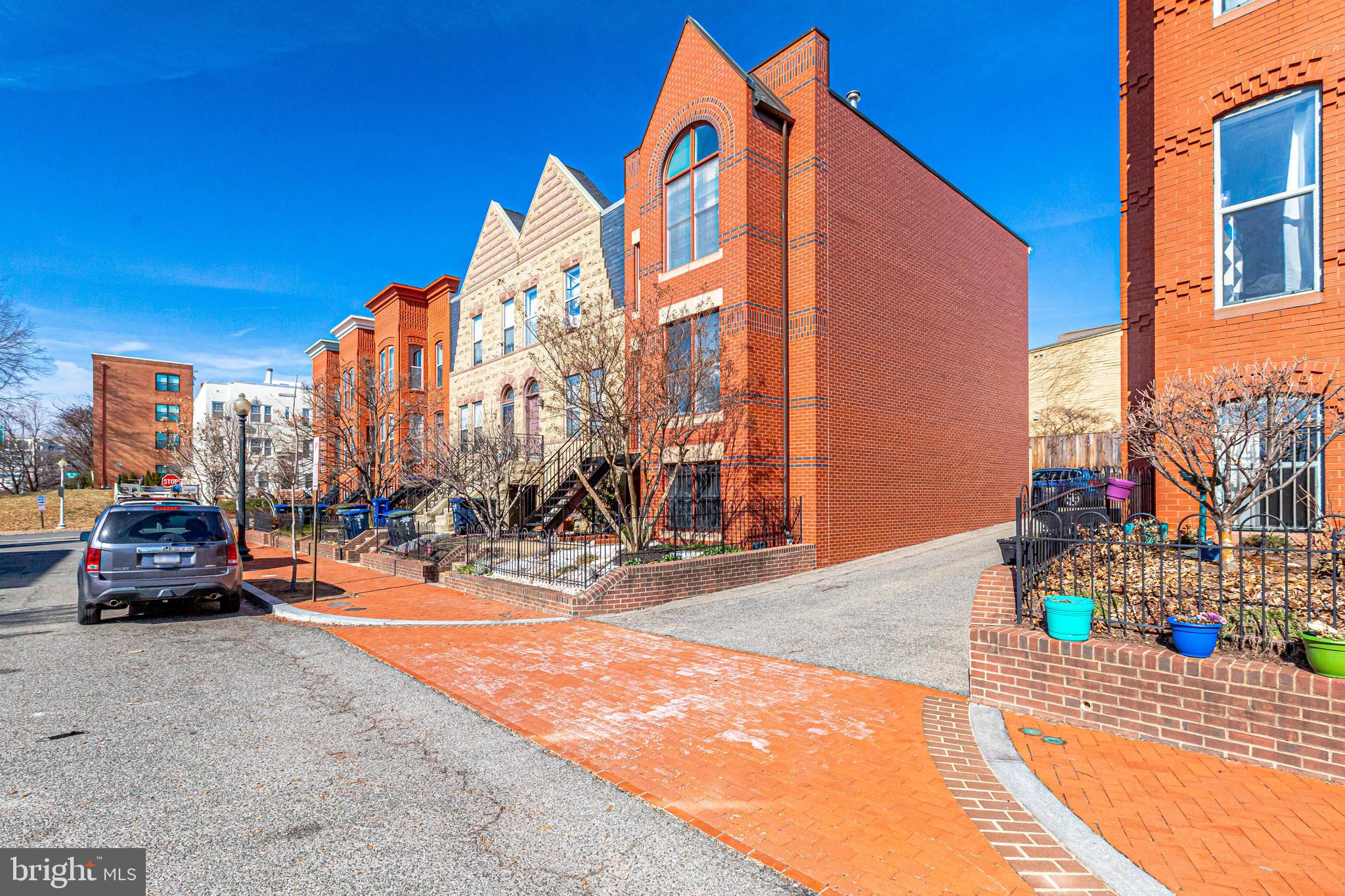 610 I Street Southeast Washington, DC 20003 - Photo 1 of 72
