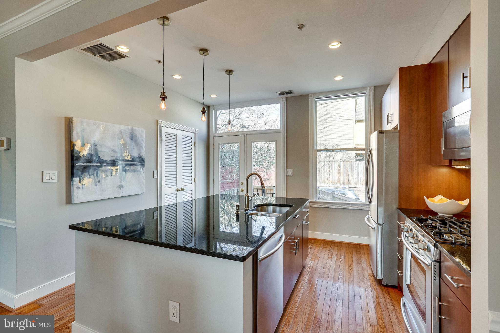 610 I Street Southeast Washington, DC 20003 - Photo 19 of 72
