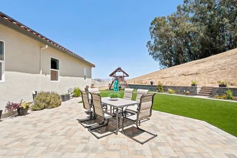$1,550,000 | 2774 Butterfly Court, San Juan Bautista, CA 95045