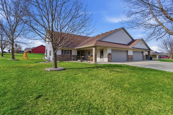 $439,900 | 1600 Lower Trentwood Circle Northeast, Willmar, MN 56201
