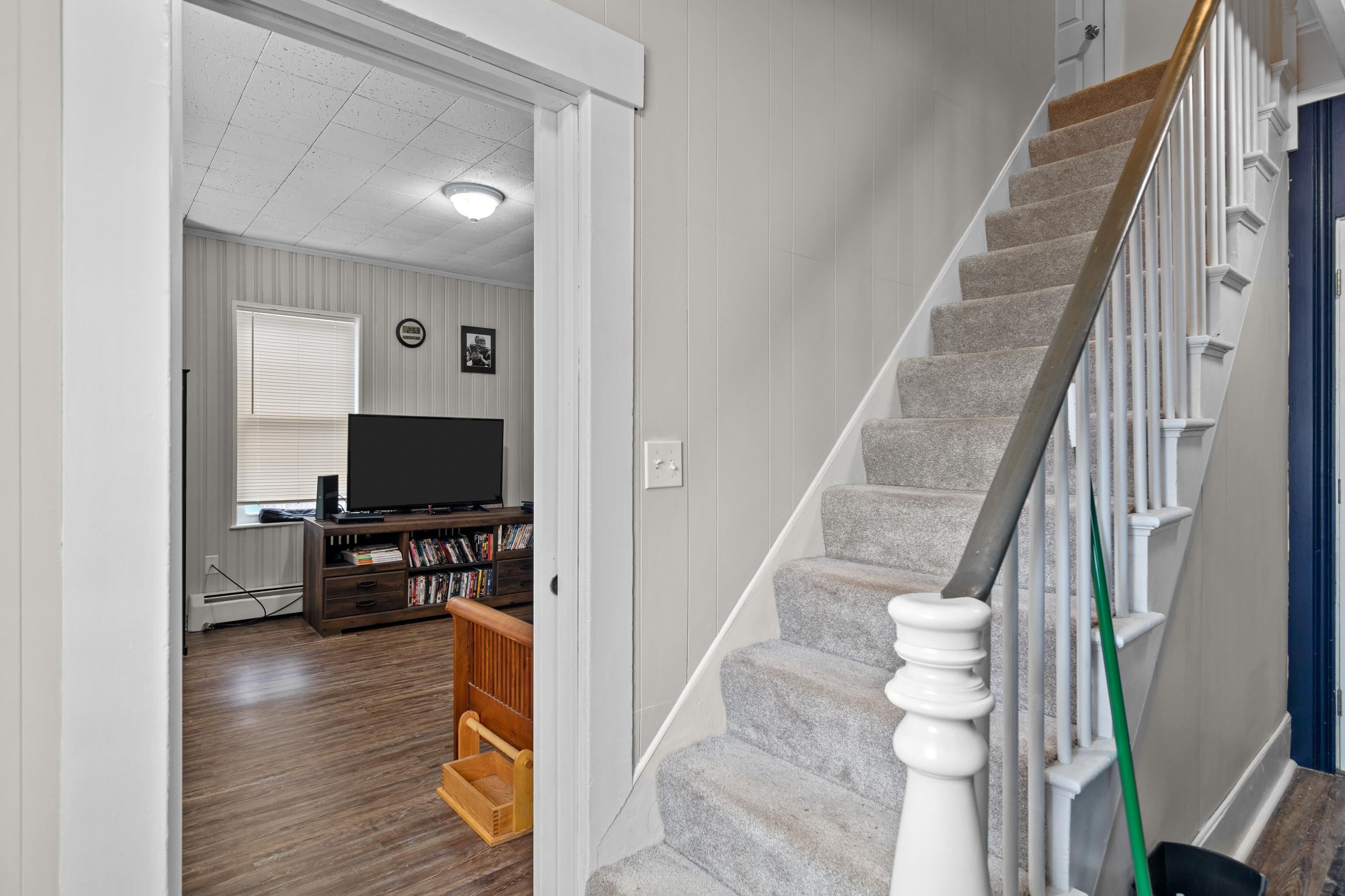 24 Charles Street Rochester, NH 03867 - Photo 15 of 39