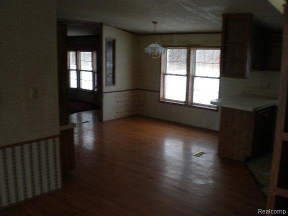 8291 State Road Fort Gratiot, MI 48059 - Photo 8 of 18 P2060024-mfscnv-mfsopt