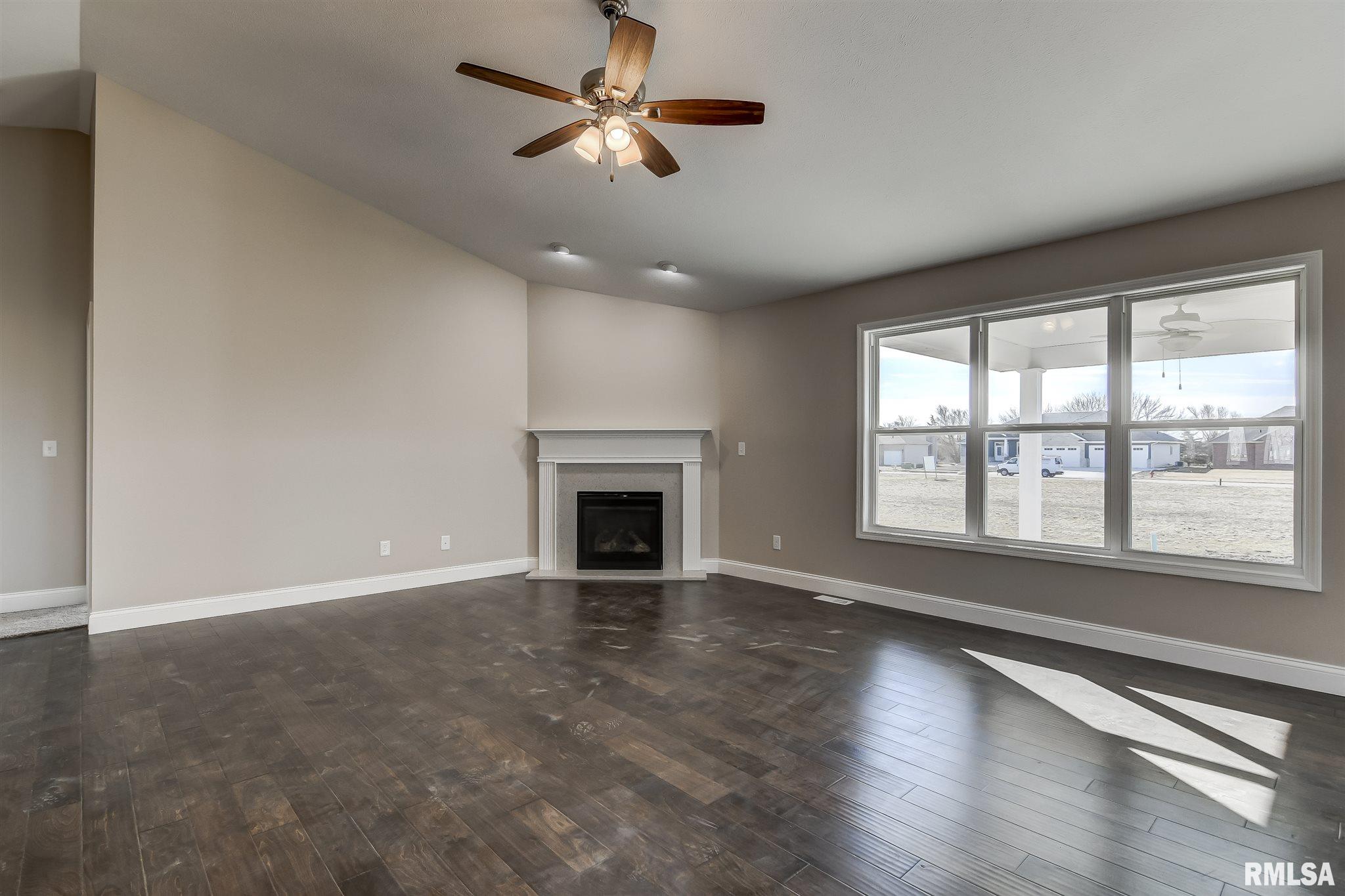 3516 Peach Tree Drive Springfield, IL 62711 - Photo 3 of 34 Gallery Image 3