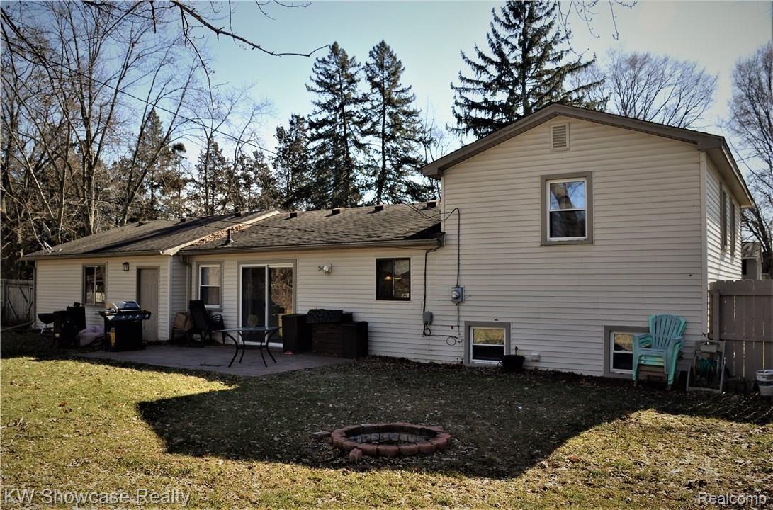 264 Oriole Road Commerce Township, MI 48382 - Photo 16 of 18 DSC_0025 (2).JPG