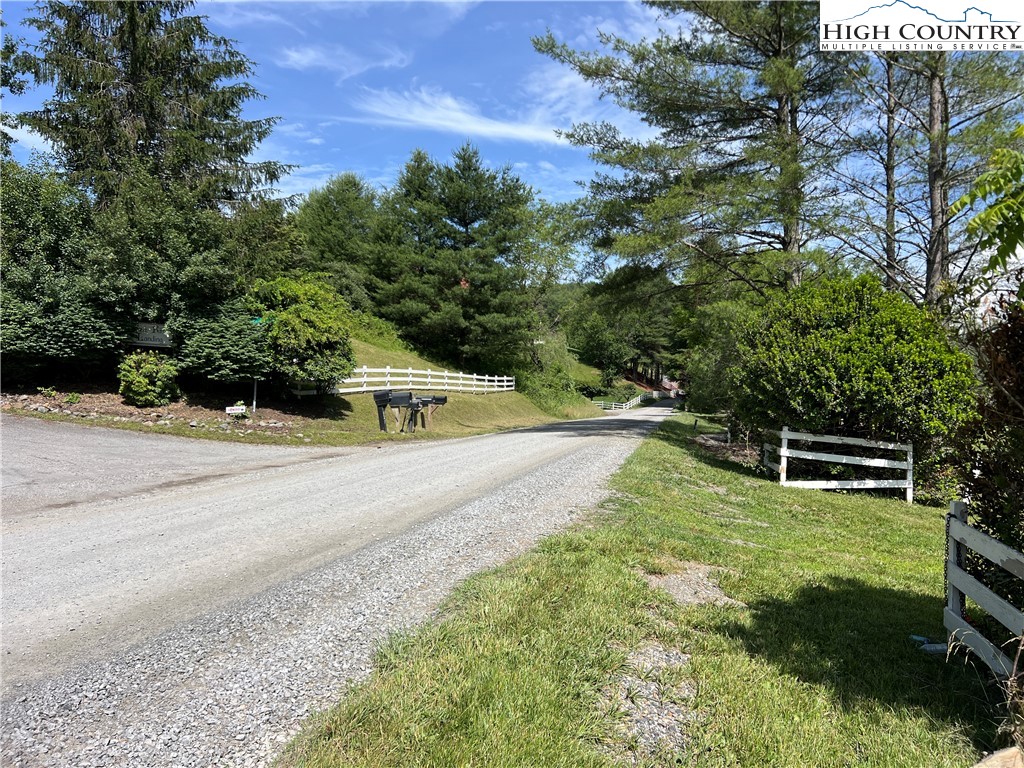 8 Garvey Bridge Road Crumpler, NC 28617 - Photo 10 of 12 Gallery Image 10