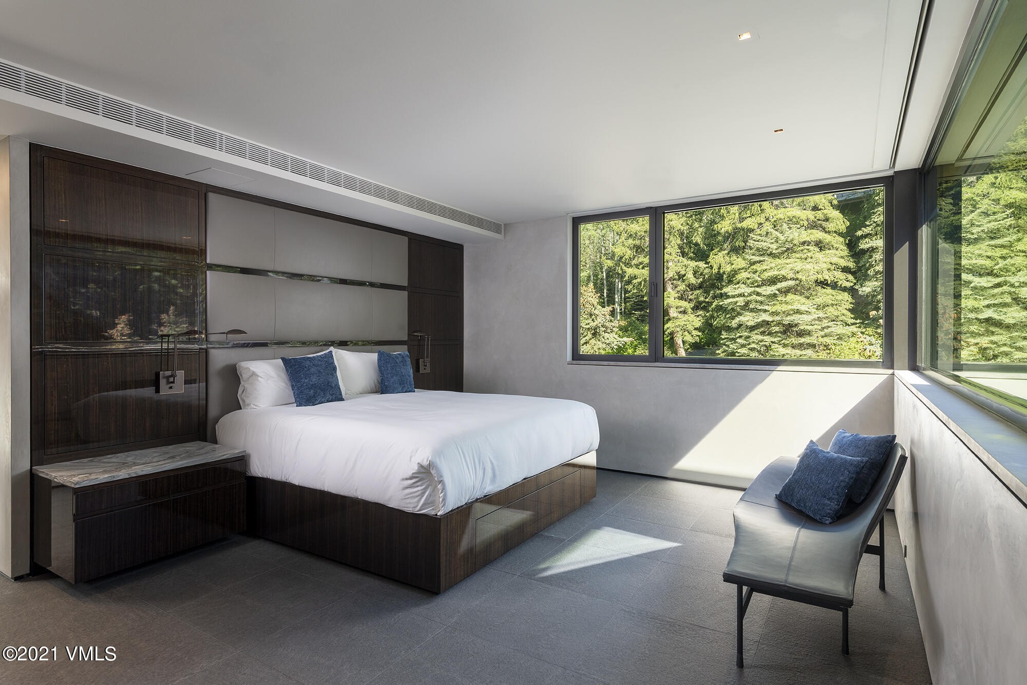 463 Beaver Dam Road Vail, CO 81657 - Photo 10 of 21 Owner Bedroom Summer