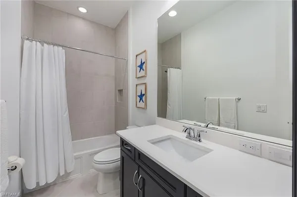 $1,150,000 | 6532 Dominica Drive, Unit 202, Naples, FL 34113