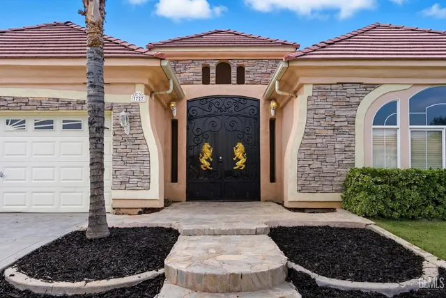 a front view of a house