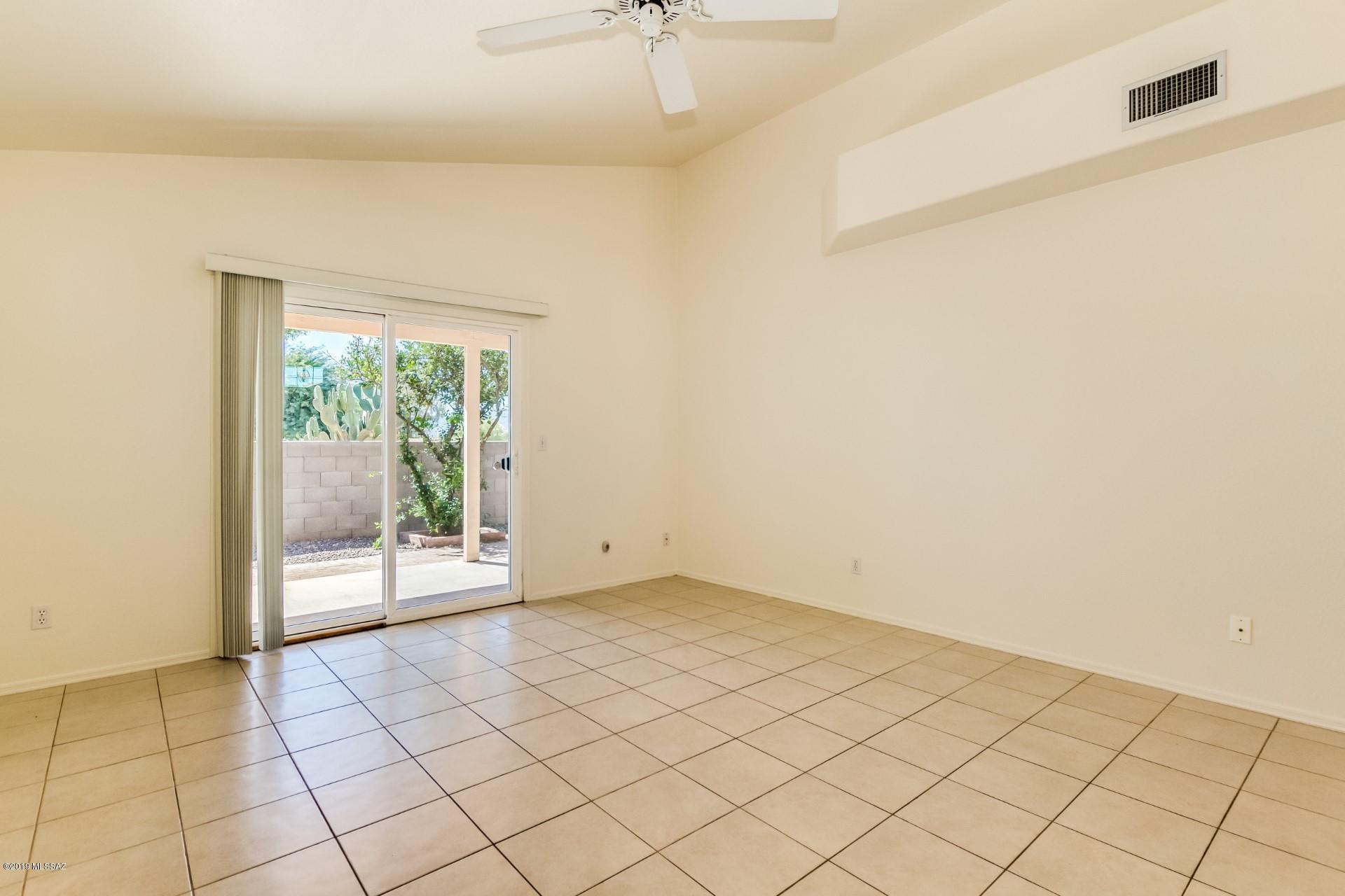 4319 West Bunk House Road Tucson, AZ 85741 - Photo 12 of 37 Gallery Image 12