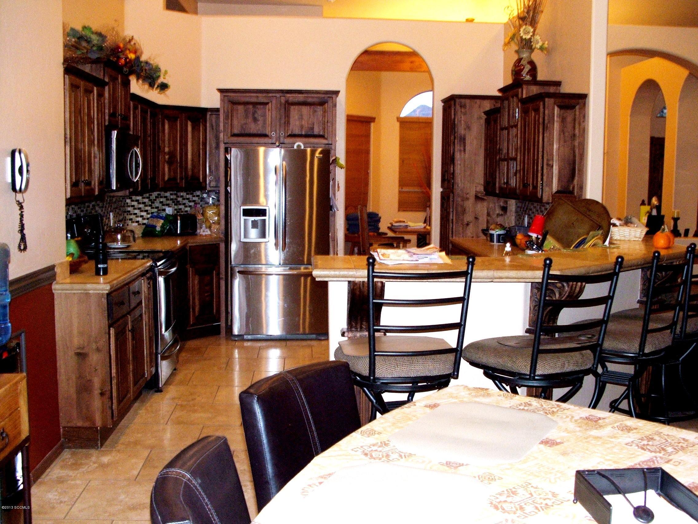 1404 Row Court Rio Rico, AZ 85648 - Photo 7 of 28