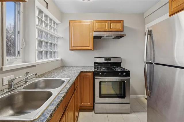 $110,000 | 7206 Oak Avenue, Unit 4SE, River Forest, IL 60305