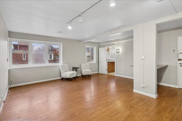 $110,000 | 7206 Oak Avenue, Unit 4SE, River Forest, IL 60305