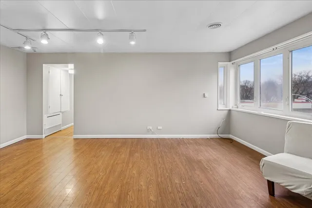 $110,000 | 7206 Oak Avenue, Unit 4SE, River Forest, IL 60305