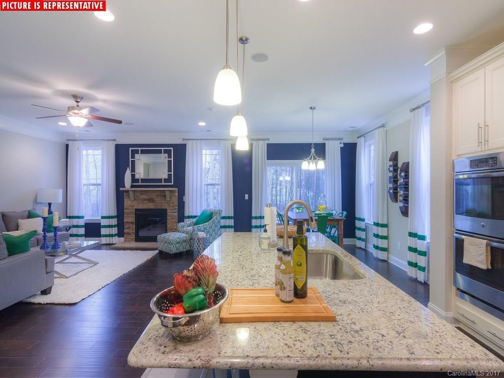 8912 Inverness Bay Road, Unit 181 Charlotte, NC 28278 - Photo 8 of 24 Gallery Image 8