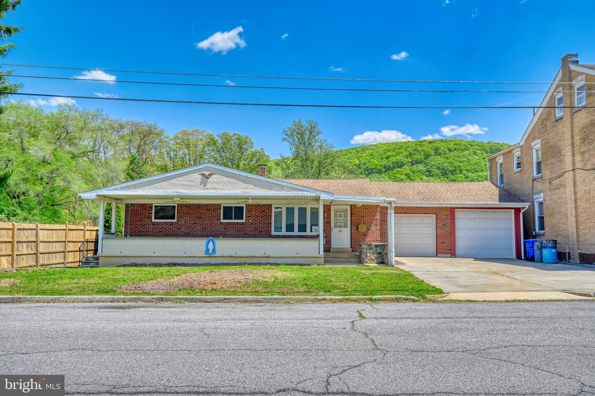 341 Hazel Street Reading, PA 19611 - Photo 1 of 31