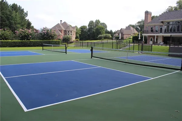 a view of a tennis court