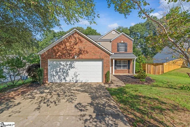 $330,000 | 410 Revis Creek Court, Simpsonville, SC 29681