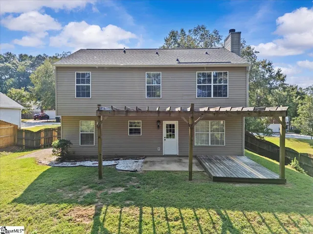 $325,000 | 410 Revis Creek Court, Simpsonville, SC 29681